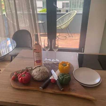 New G&p - Free Parking Apartment *