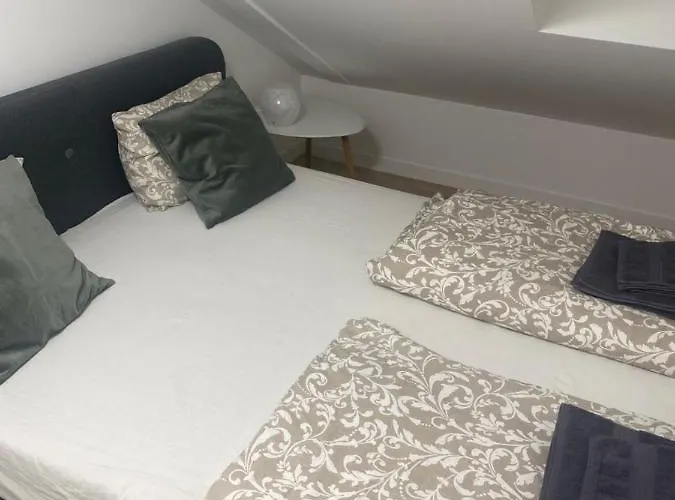 New G&p - Free Parking *